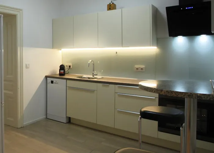 Casa Nostra - Schoene 3-zimmerwohnung Am Augarten Відень