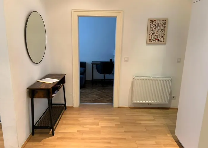 Апартаменти Casa Nostra - Schoene 3-zimmerwohnung Am Augarten Відень