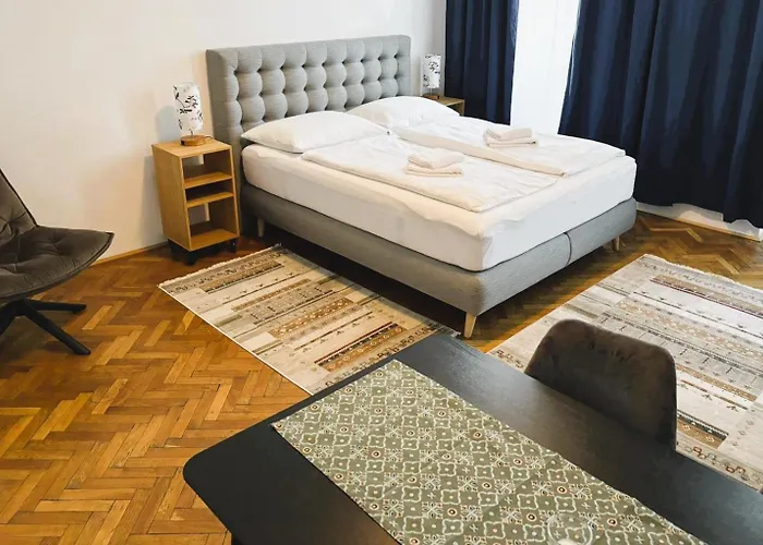 Casa Nostra - Schoene 3-zimmerwohnung Am Augarten *